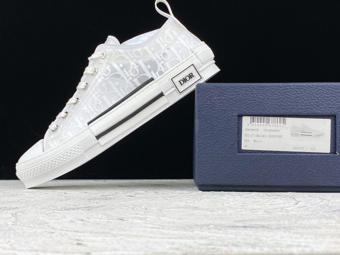 b23 oblique low-top sneaker