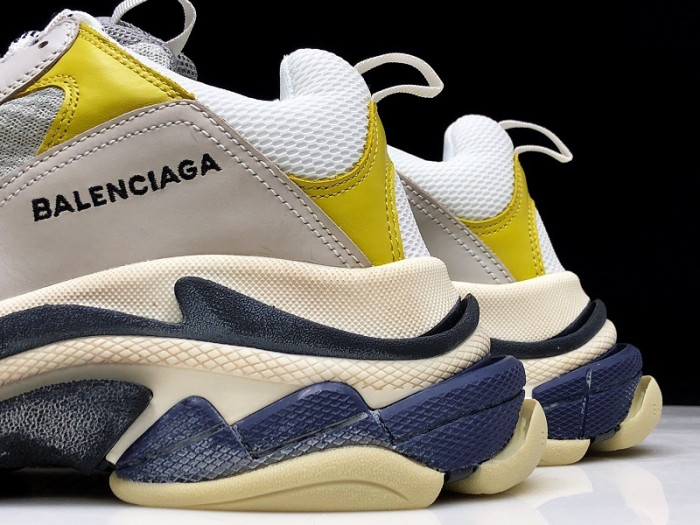 balen triple s trainers clear sole grey yellow white 541624 w09oh 1008