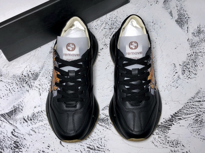 G*u*i1 rhyton sneaker