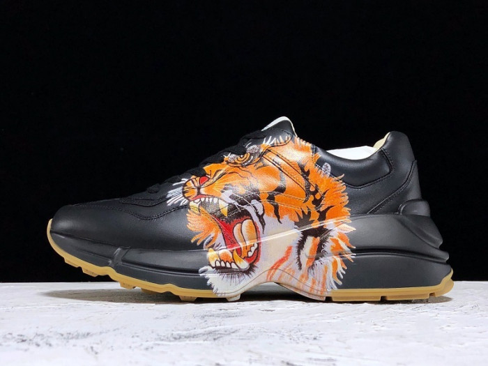 G*u*i1 rhyton sneaker