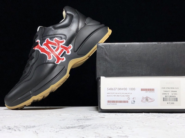 G*u*i1 rhyton sneaker