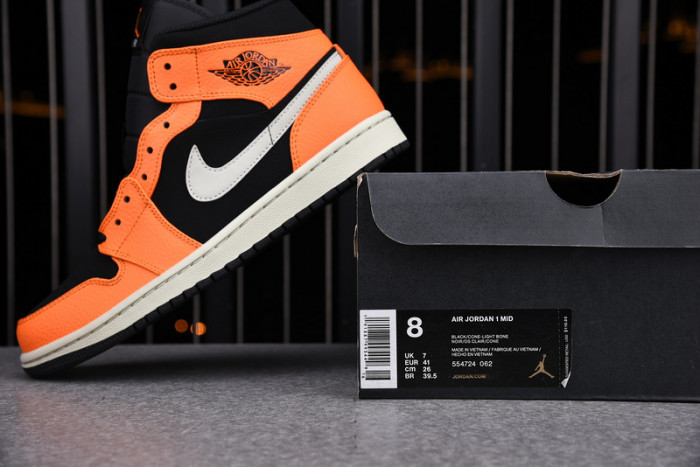 air jordan 1 mid black cone 554724-062