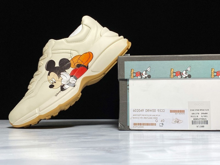 G*u*i1 rhyton rats sneaker