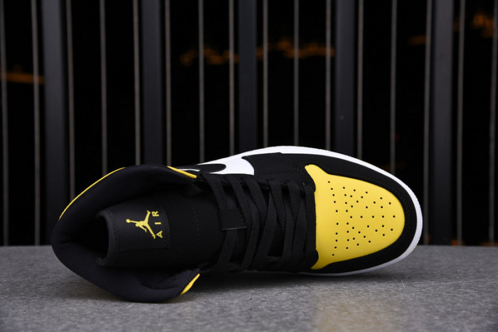 air jordan 1 mid yellow toe black 852542-071