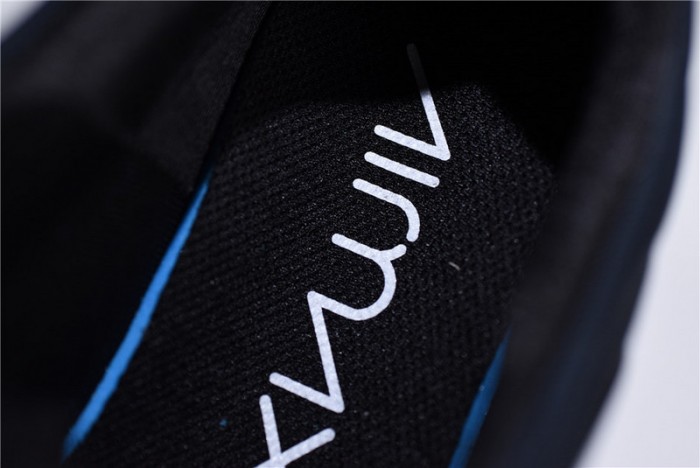 nike air max 720 triple black ao2924-004