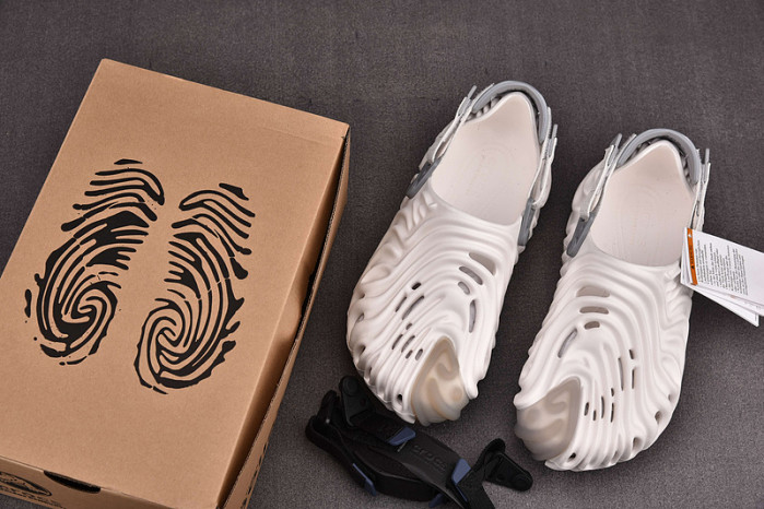 Cr*0*s pollex clog by salehe bembury stratus