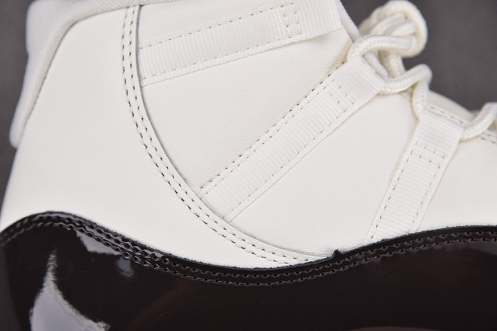 air jordan 11 wmns "neapolitan"