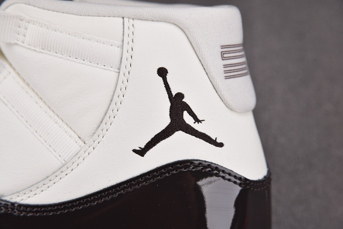 air jordan 11 wmns "neapolitan"