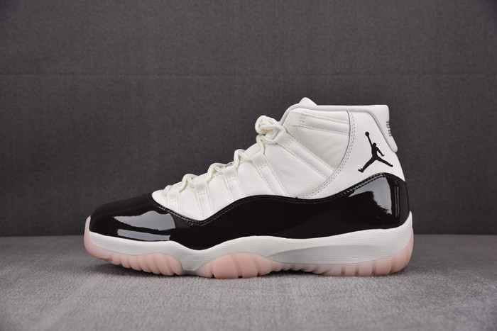 air jordan 11 wmns "neapolitan"
