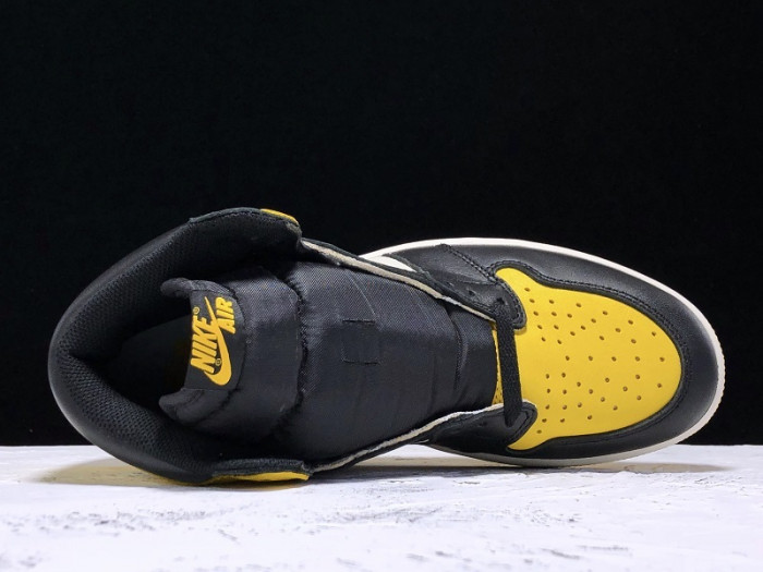 air jordan 1 yellow toe black white ar1020-700