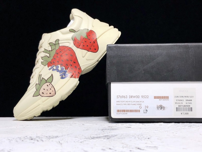 G*u*i1 rhyton sneaker