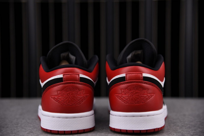 air jordan 1 low black toe 553558-116