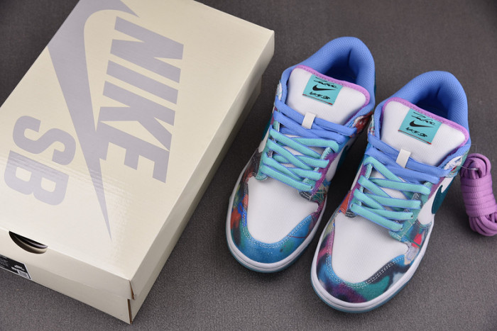 nike sb dunk low futura laboratories bleached aqua hf6061-400