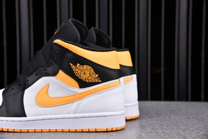 air jordan 1 mid cv5276-107