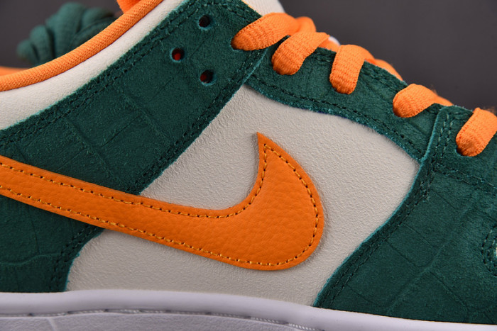 nike sb dunk low legion pine kumquat