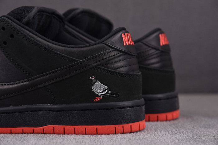 nike sb dunk low black pigeon 883232-008