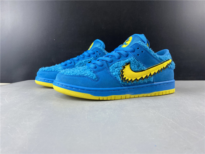 nike sb dunk low grateful dead "blue bear" cj5378-400