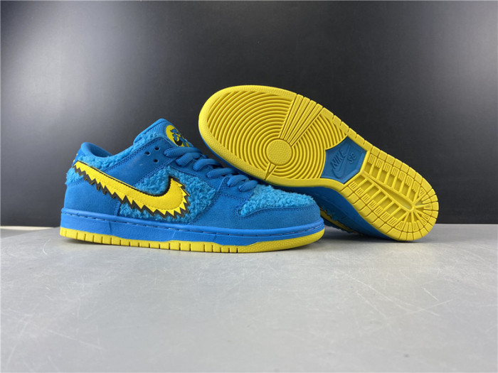 nike sb dunk low grateful dead "blue bear" cj5378-400