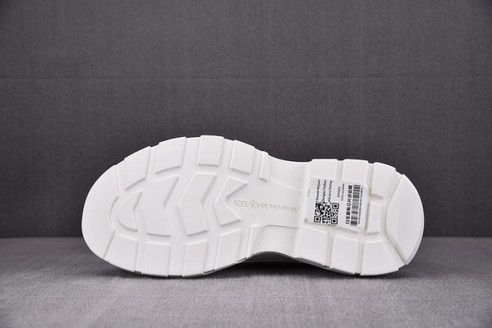 alexander mcqueen tread slick lace up boot black white