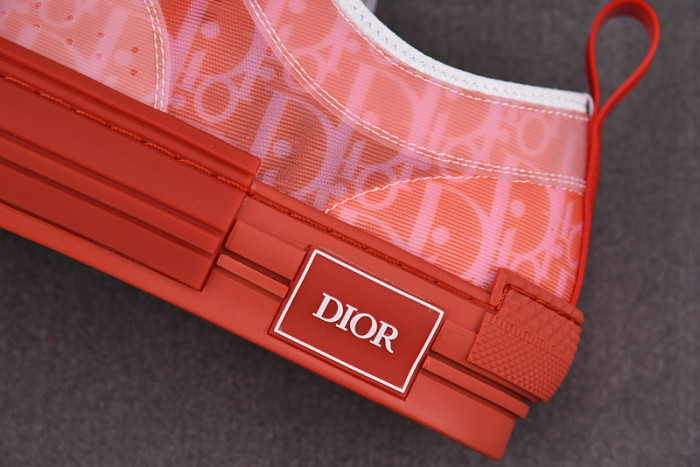 b23 oblique low top sneaker