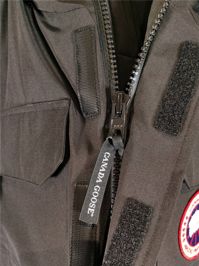 Can*a Go*e down jacket