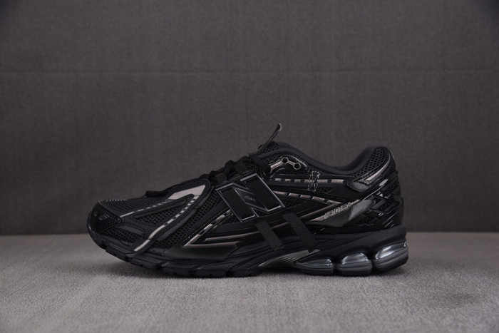 New Balance 991v2 MiUK Stone Island Ghost Pack Sand NB000032