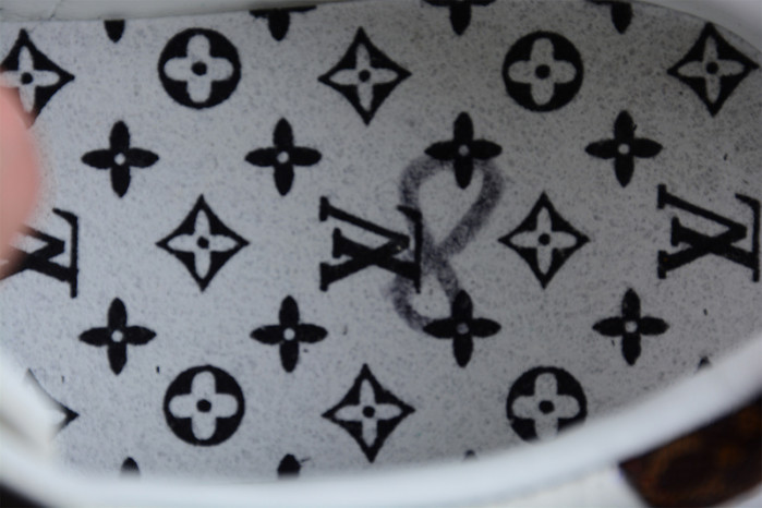 lou1s vu1tton sneakers