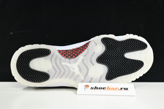 air jordan 11 low "72-10" av2187-001