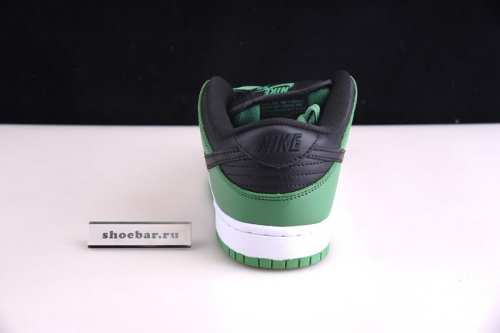 nike sb dunk low classic green bq6817-302