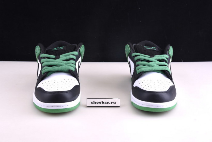 nike sb dunk low classic green bq6817-302