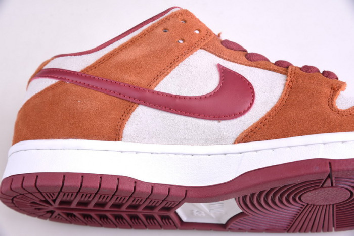 nike sb dunk low pro dark russet cedar bq6817-202