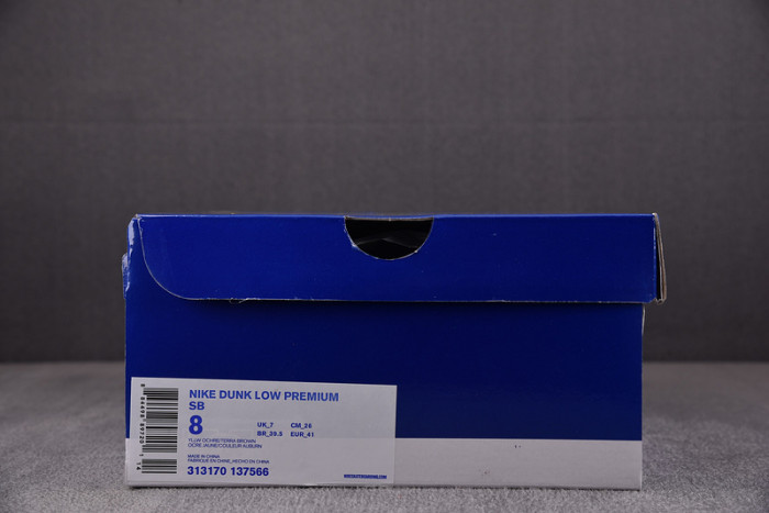 nike sb dunk low yellow lobster