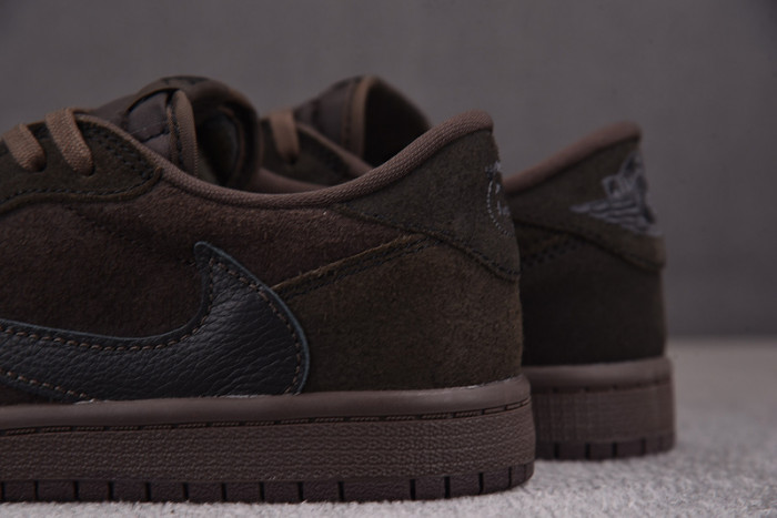 Kids Jordan 1 Retro Low OG SP Travis Scott Velvet Brown DO5442-202