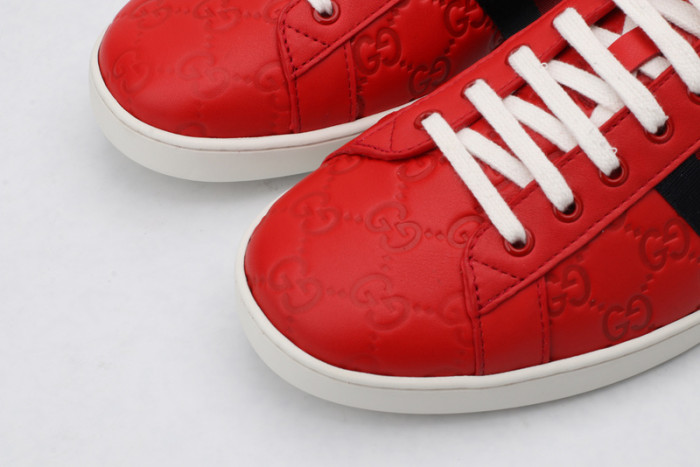 G*u*i sneaker g1000028