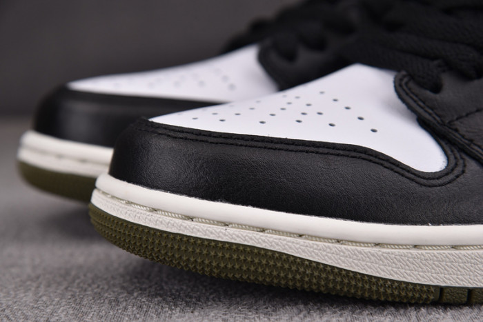 Jordan 1 Low Black Toe Medium Olive 553558-092