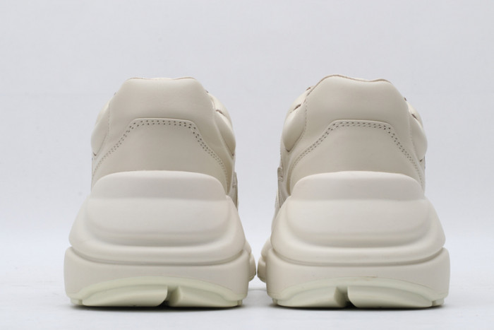 G*u*i sneaker g1000077