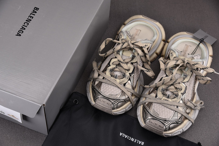 Ba*len*cia*ga 3xl 1000006