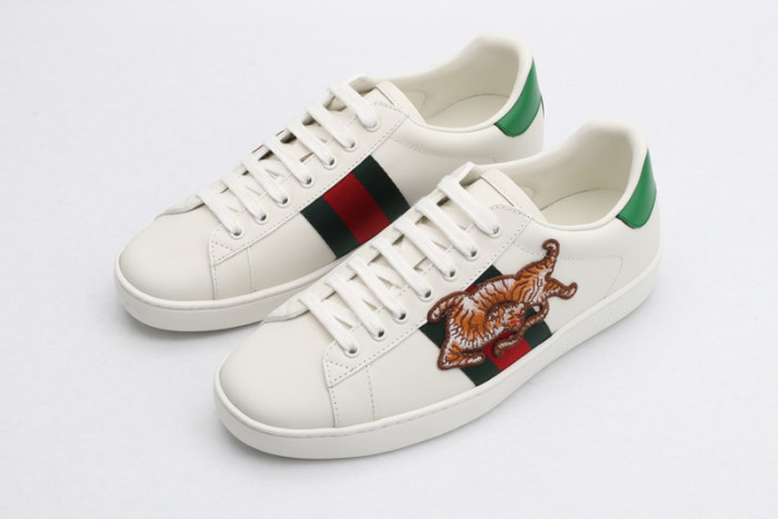 G*u*i sneaker g1000032