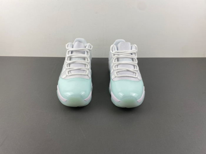Air Jordan 11 Retro Low Igloo AH7860-103
