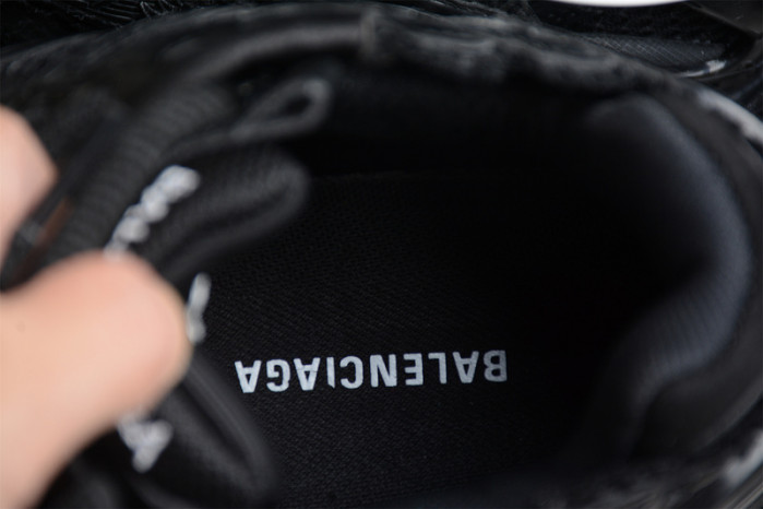 Ba*len*cia*ga runner