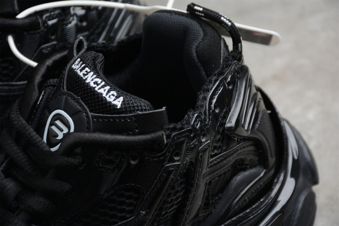 Ba*len*cia*ga runner