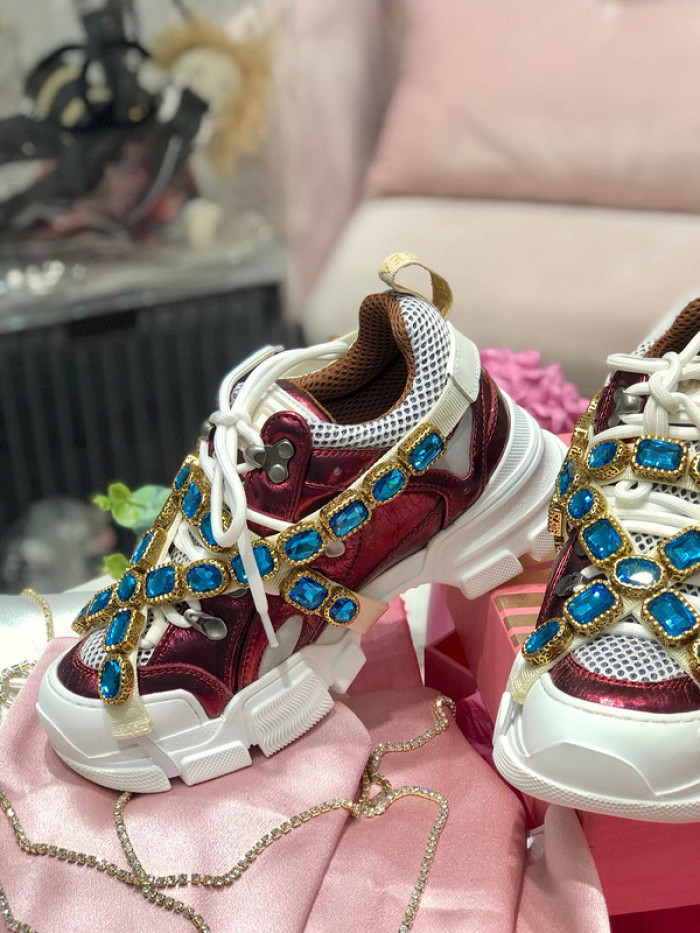 G*u*i1 flashtrek sneaker