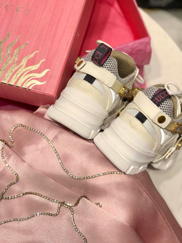 G*u*i1 flashtrek sneaker