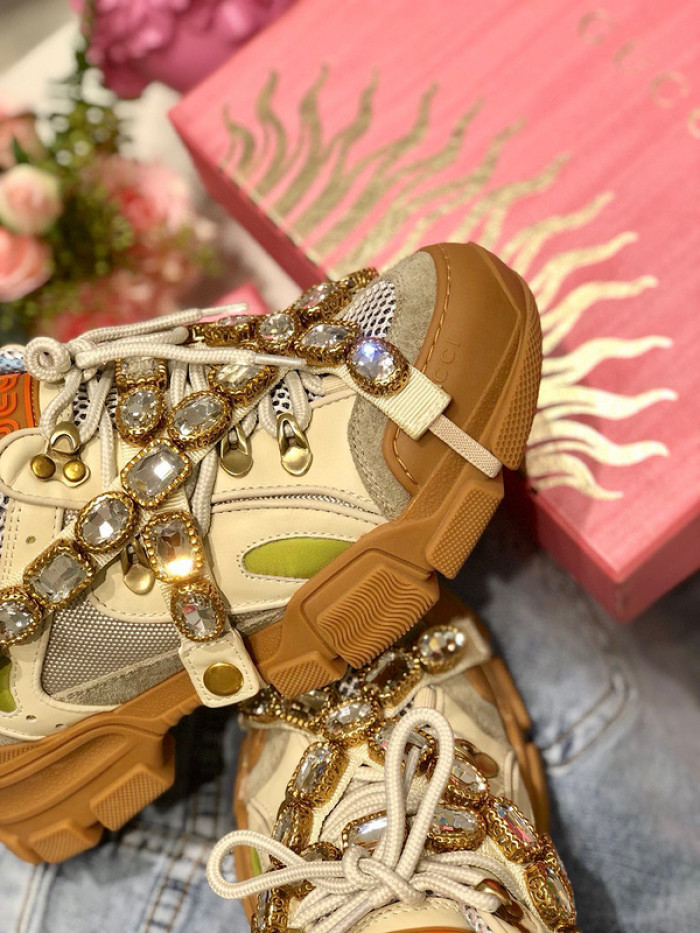 G*u*i1 flashtrek sneaker