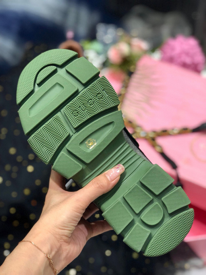 G*u*i1 flashtrek sneaker