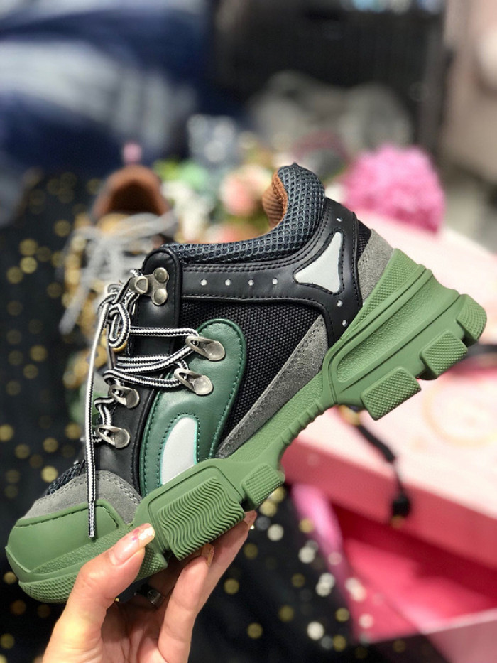 G*u*i1 flashtrek sneaker