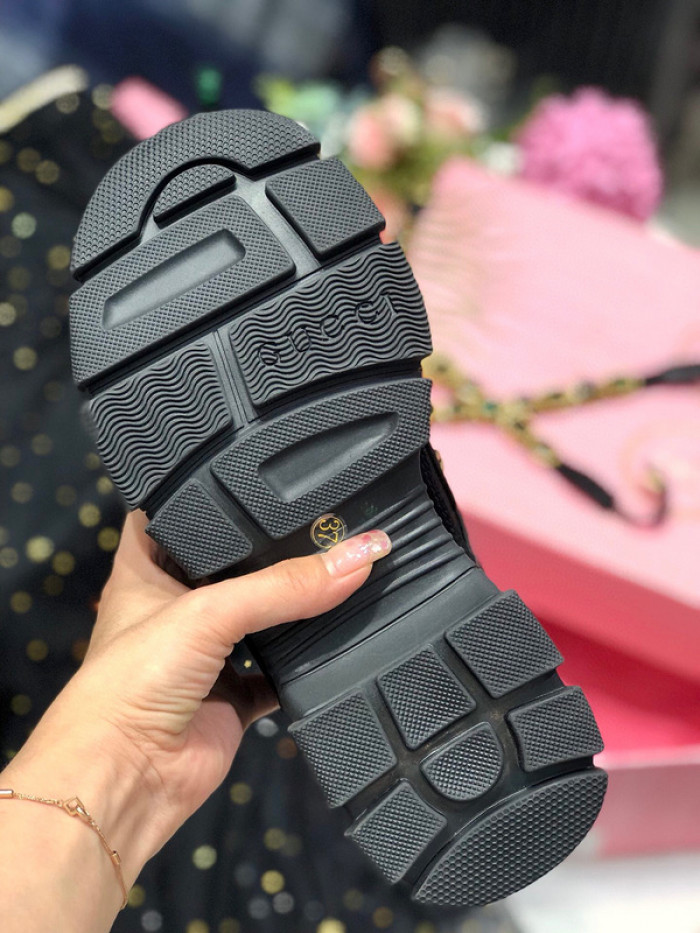 G*u*i1 flashtrek sneaker