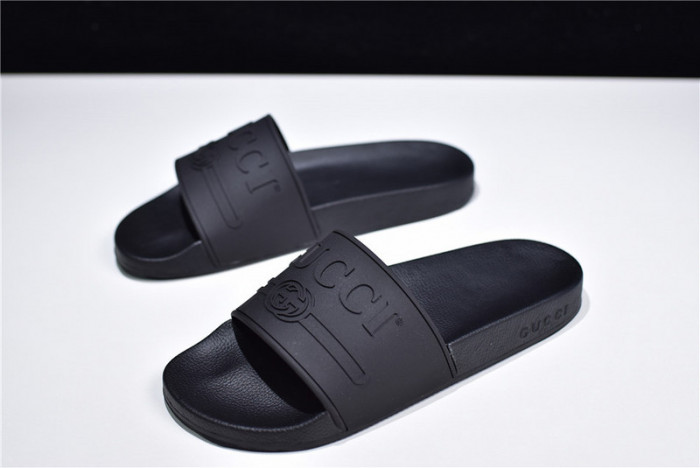 G*u*i1 sandals