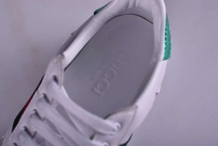 gu ace embroidered low-top sneaker with colorful stars 431942-a38g1