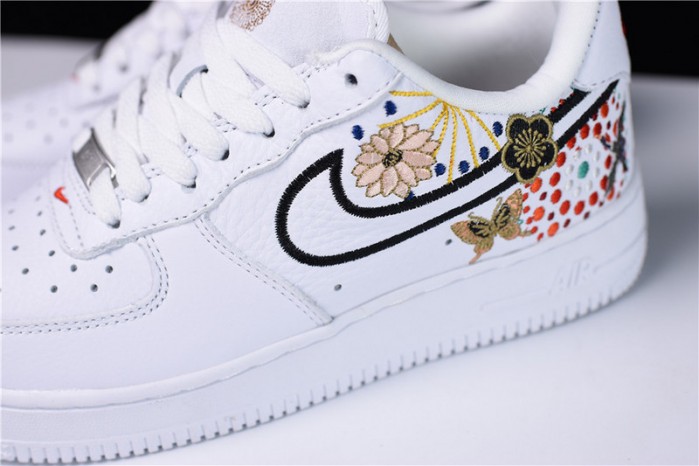 nike air force 1 07 lny qs lunar new year white flowers womens aj8298-100